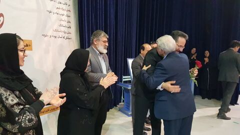تجلیل از برگزیدگان جشنواره محبت