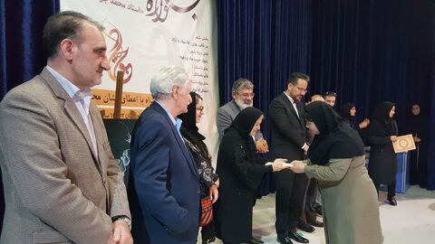 تجلیل از برگزیدگان جشنواره محبت
