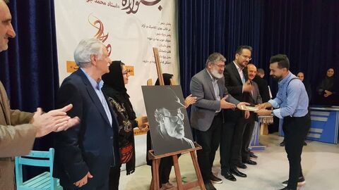 تجلیل از برگزیدگان جشنواره محبت