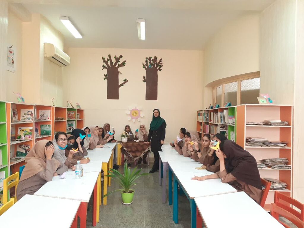 ویژه برنامه گلهای بابونه در مجتمع آفرینش برگزار شد