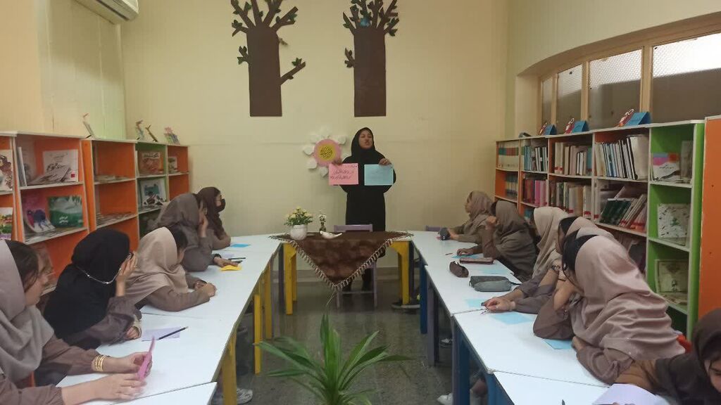 ویژه برنامه گلهای بابونه در مجتمع آفرینش برگزار شد