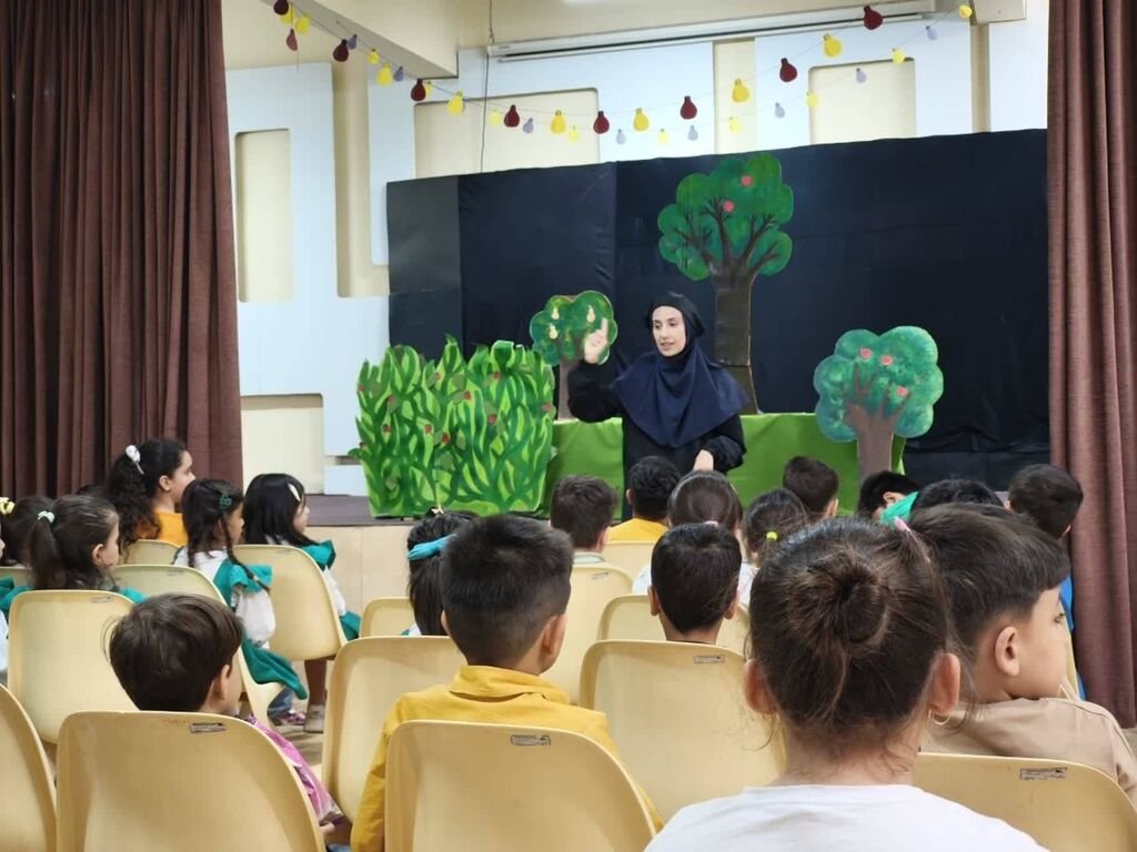 نمایش عروسکی «فیل کوچولو، دماغت کو؟» ترکیب آموزش تربیتی و خداشناسی برای کودکان