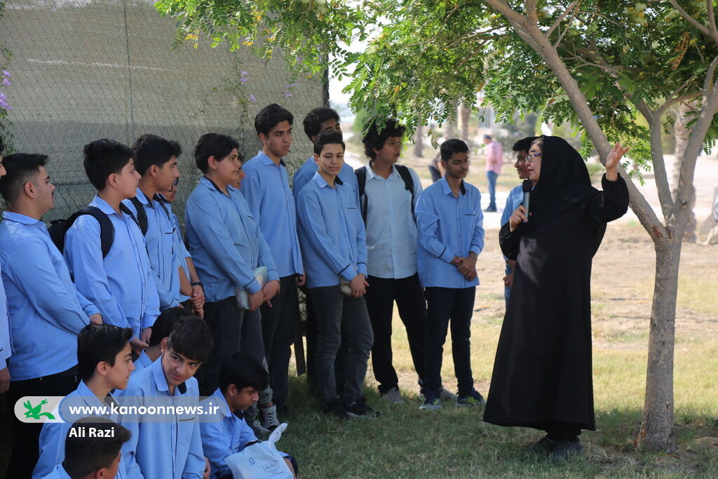 نوجوانان بوشهری در خور سلطانی روز ملی خلیج فارس را گرامی داشتند