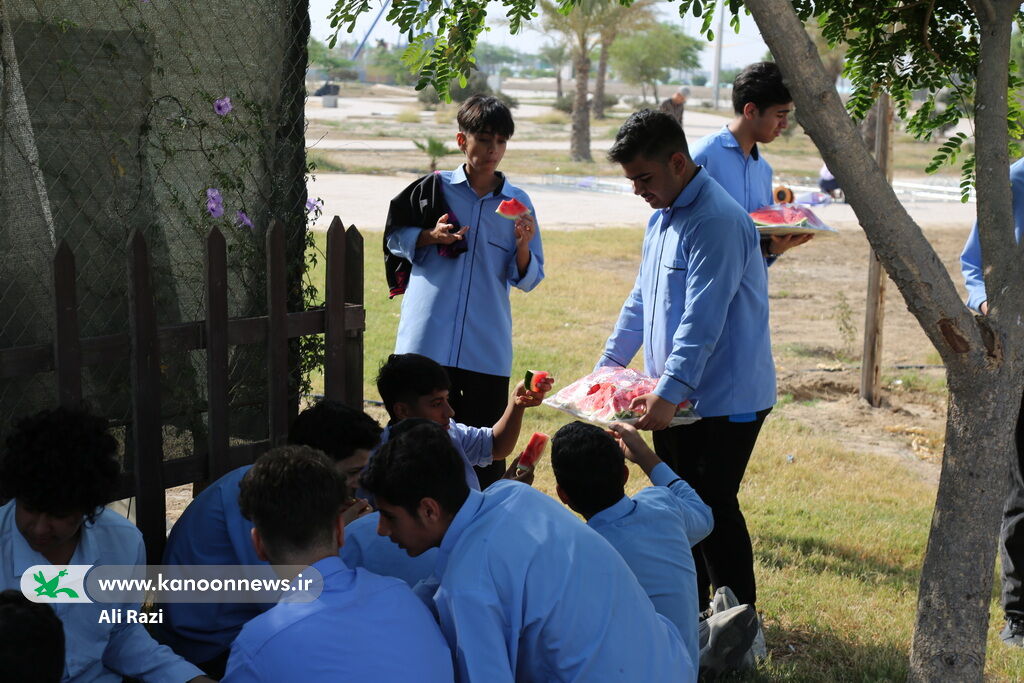 نوجوانان بوشهری در خور سلطانی روز ملی خلیج فارس را گرامی داشتند