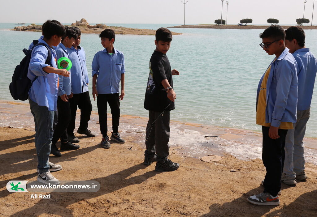 نوجوانان بوشهری در خور سلطانی روز ملی خلیج فارس را گرامی داشتند
