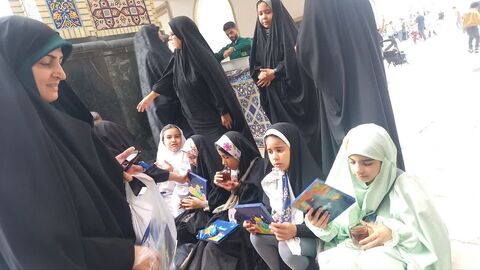 اعضا دختر مرکز فرهنگی شماره 5 مشهد به زیارت حرم مطهر رضوی رفتند
