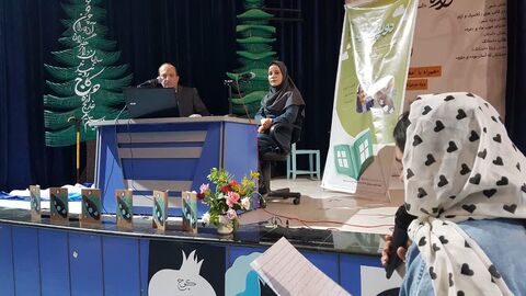برنامه دو پنجره در کانون پرورش فکری کودکان و نوجوانان استان کرمانشاه در راستای تقویت فعالیت‌های ادبی و همنشینی پدید‌آورندگان ادبیات کودک و نوجوان با مخاطبان، با حضور بابک نیک‌طلب شاعر و نویسنده نامی ا