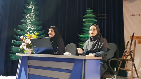 برنامه دو پنجره در کانون پرورش فکری کودکان و نوجوانان استان کرمانشاه در راستای تقویت فعالیت‌های ادبی و همنشینی پدید‌آورندگان ادبیات کودک و نوجوان با مخاطبان، با حضور بابک نیک‌طلب شاعر و نویسنده نامی ا