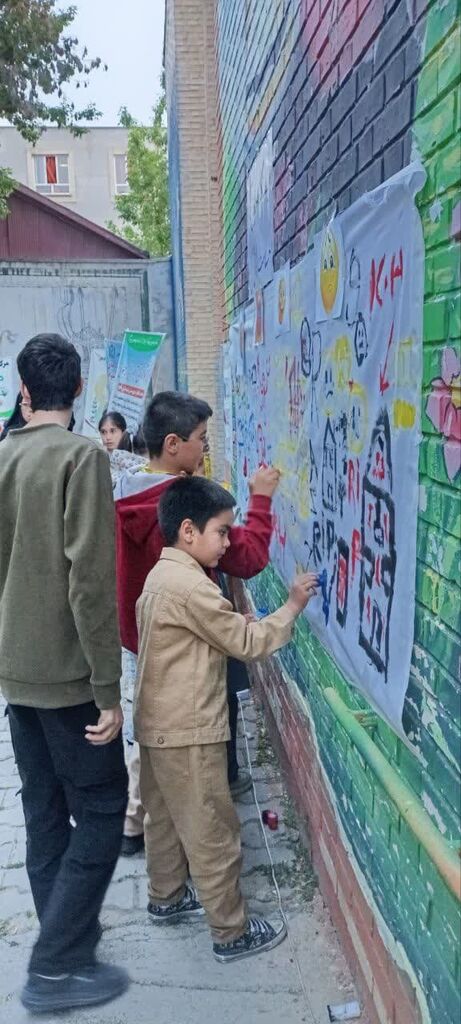 برگزاری ایستگاه نقاشی به مناسبت روز روانشناس در قوچان