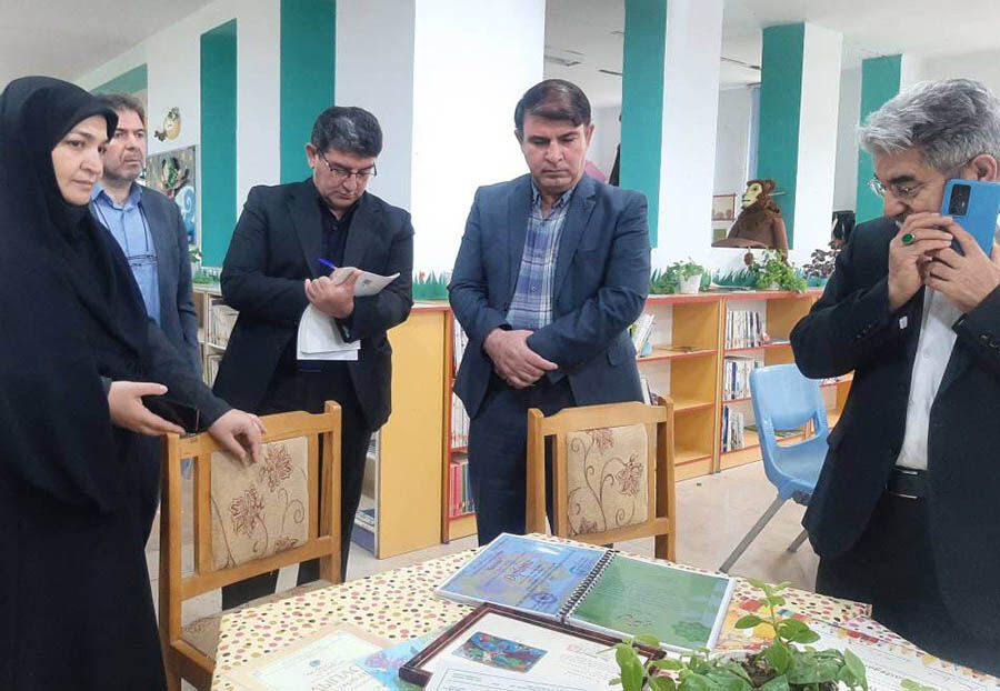 بازدید نماینده مردم پارسآباد، بیلهسوار و اصلاندوز از مراکز کانون پرورش فکری در پارسآباد