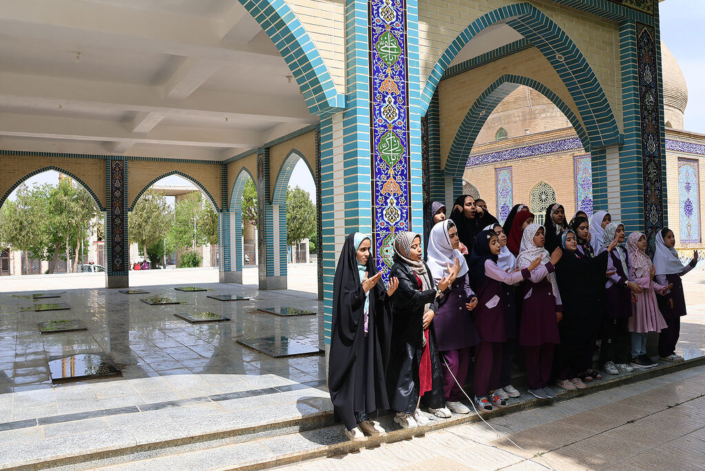 پیک امید کانون چهارمحال و بختیاری به روستای دستگرد رسید