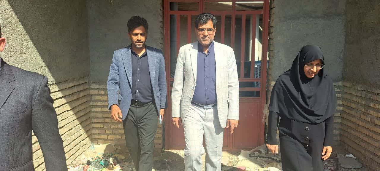 نشست مدیرکل کانون پرورش فکری با فرماندار و رئیس شورای شهر رودان برای راهاندازی مرکز فرهنگیهنری کانون