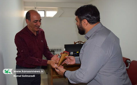 تجلیل مدیرکل کانون لرستان از مربیان