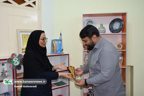 تجلیل مدیرکل کانون لرستان از مربیان