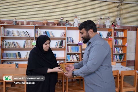 تجلیل مدیرکل کانون لرستان از مربیان