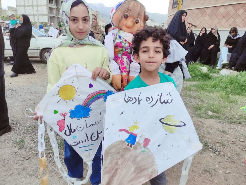 جشن بادبادکها به همت مرکز فرهنگی-هنری مریانج برگزار شد