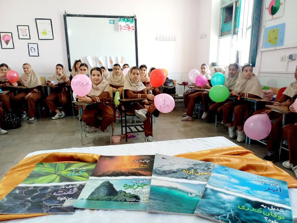 قصه، هنر و نشاط در بزرگداشت دهه کرامت و روز دختر در مراکز فرهنگی فارس