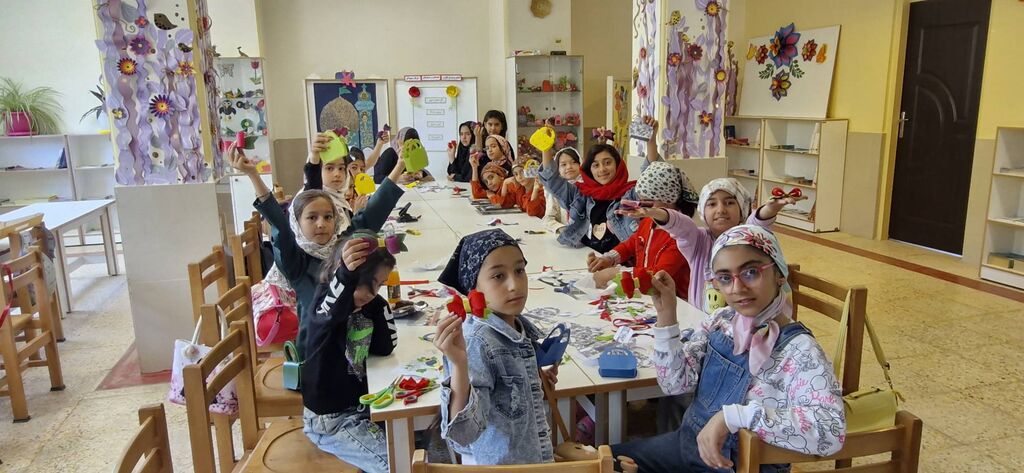 قصه، هنر و نشاط در بزرگداشت دهه کرامت و روز دختر در مراکز فرهنگی فارس