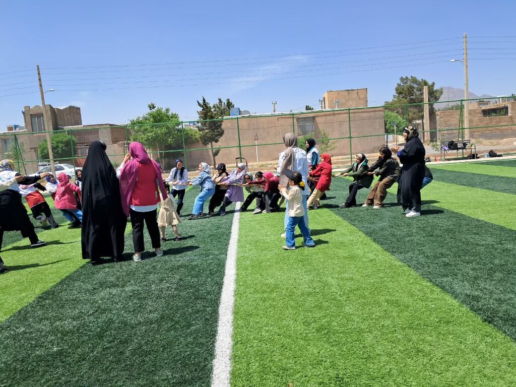 پیاده‌روی «برای تو دخترم» در بیارجمند با حضور پرشور اعضای کانون و خانواده‌ها
