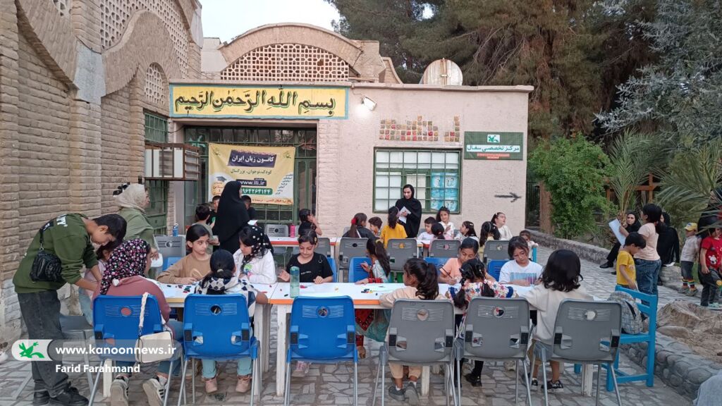 شور و شوق کودکان زاهدان و سراوان در رصد آسمان شب