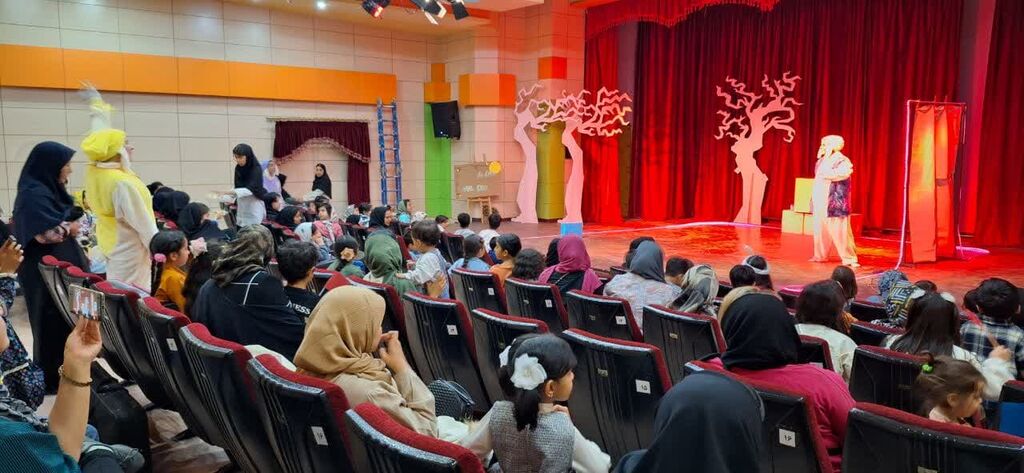مرکز 7 مشهد جشن «دختران ماه» به مناسبت روز دختر در مرکز ۷ مشهد