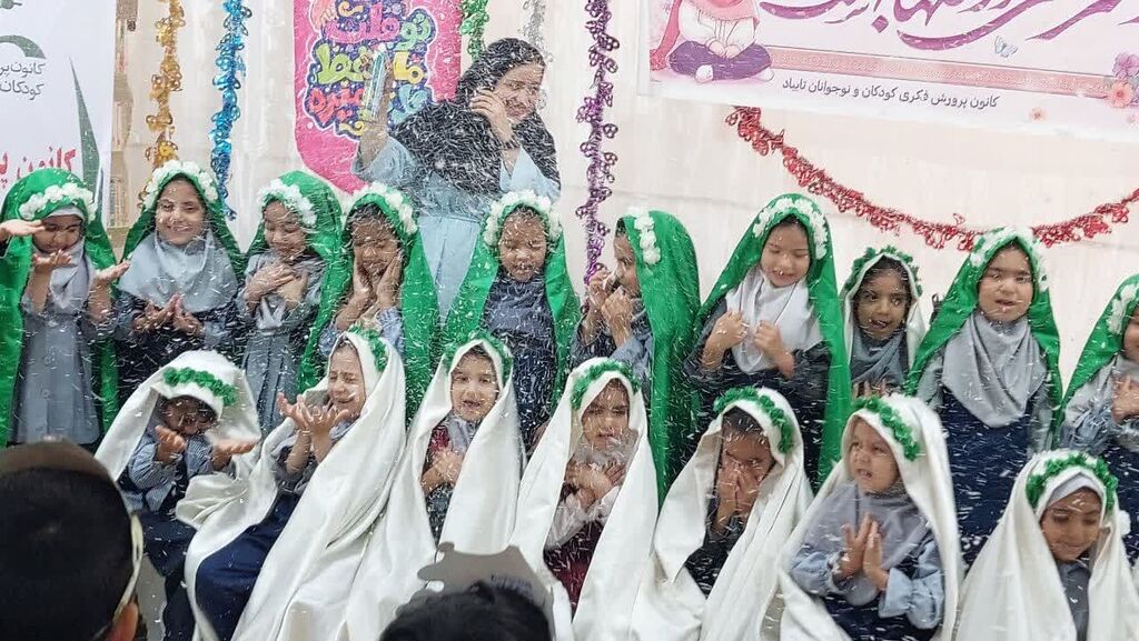 جشن دختر تایباد جشن روز دختر با حضور شهردار و اعضای شورای شهر در مرکز فرهنگی تایباد