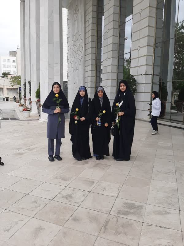 حضور اعضا به نمایندگی از دختران کانون در نشست با استاندار