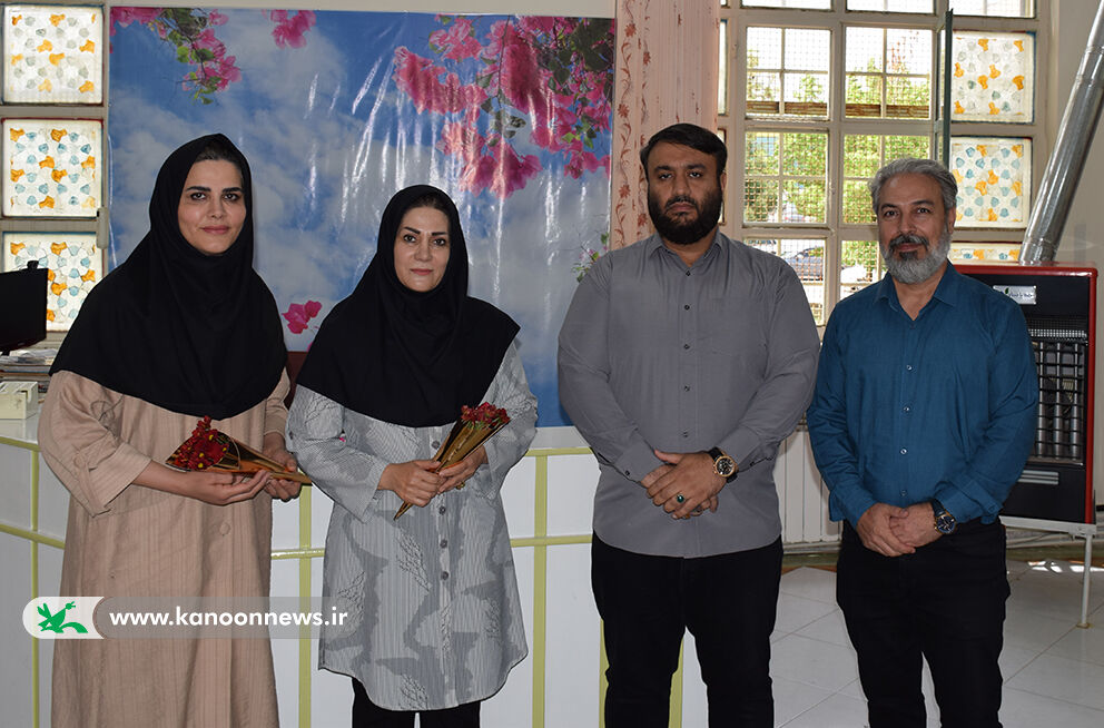 تجلیل مدیرکل کانون لرستان از مربیان مراکزفرهنگی هنری