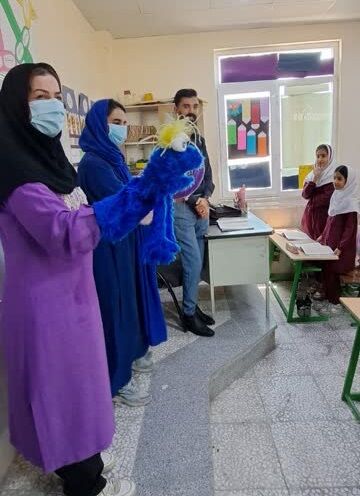 بازدید مدیرکل کانون هرمزگان از روستای خونسرخ و شهرک شهید رجایی