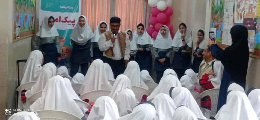 پیک امید کانون استان اصفهان به روستای زفره از توابع شهرستان کوهپایه رفت