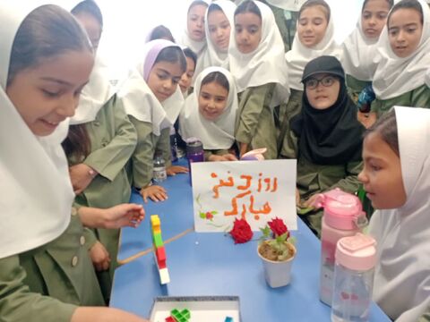 روزی برای دختران