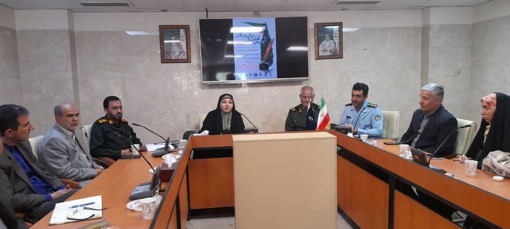 مربیان و اعضای کانون همدان برگزیده جشنواره "یوسف" و "شعر مقاومت" شدند