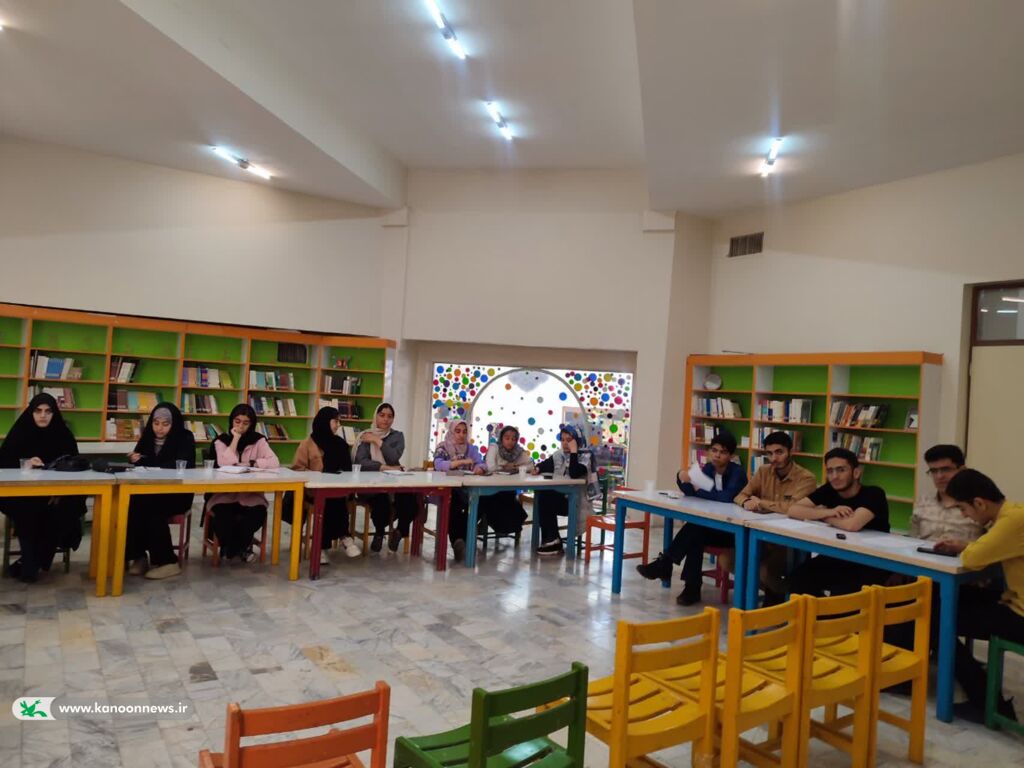 هفتمین نشست داستان خاتم