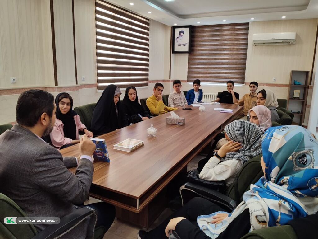 هفتمین نشست داستان خاتم