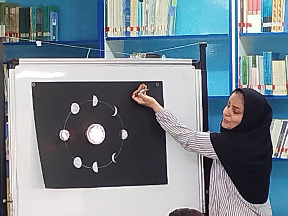 سفر علمی کودکان در ویژهبرنامههای هفته نجوم در کانون فارس