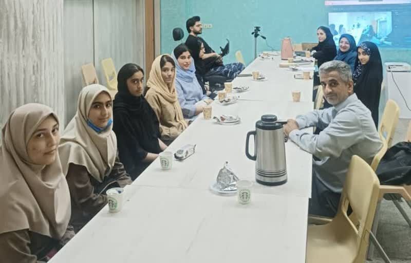 اولین انجمن شعر نوجوان در سال ۱۴۰۴ برگزار شد