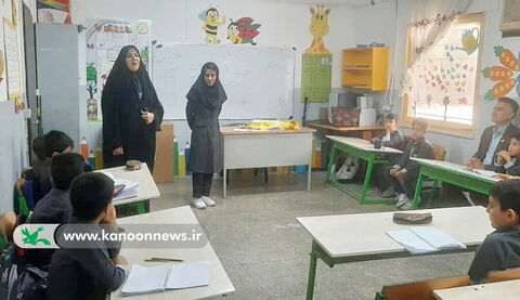 پرواز درناهای کاغذی بر بام مدرسه نیروگاه هسته ای