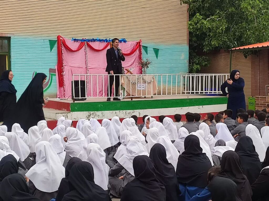 ادامه برنامه‌های گرامیداشت «دهه کرامت» در کانون البرز