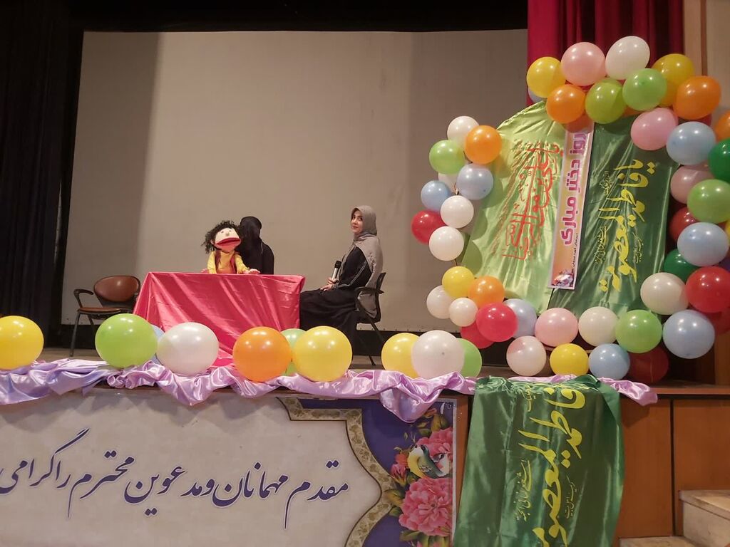 ادامه برنامههای گرامیداشت «دهه کرامت» در کانون البرز