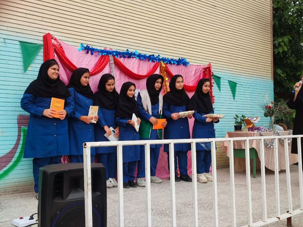 ادامه برنامههای گرامیداشت «دهه کرامت» در کانون البرز