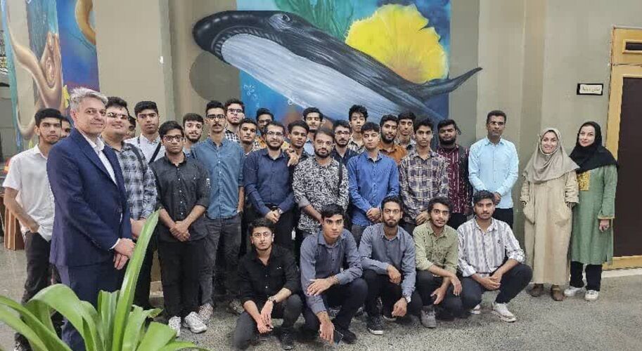 بازدید دانشجویان آموزش ابتدایی دانشگاه فرهنگیان بندرعباس از مرکز تخصصی علوم کانون