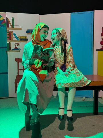 نمایش جادوی مورمورک ها