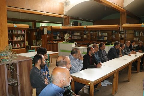 گزارش تصویری نشست آموزشی الزامات و آداب معاشرت محیط کار کارکنان خدمات کانون استان اصفهان