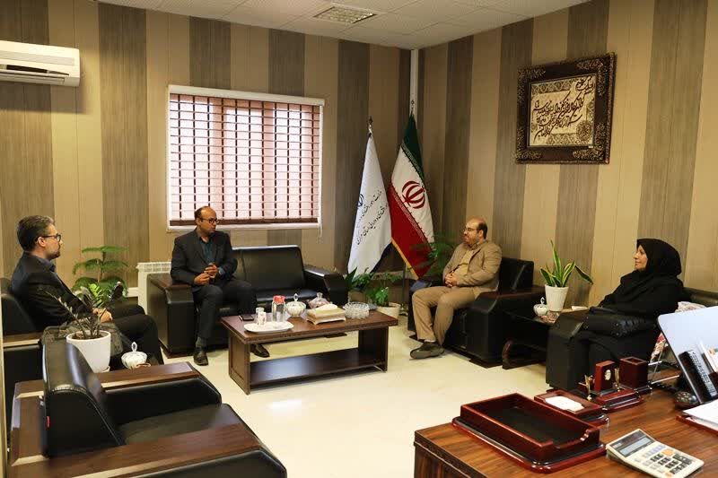 دیدار با مدیرکل امور اقتصاد و دارایی_مرکزی دیدار مدیرکل کانون استان مرکزی با مدیرکل امور اقتصاد و دارایی