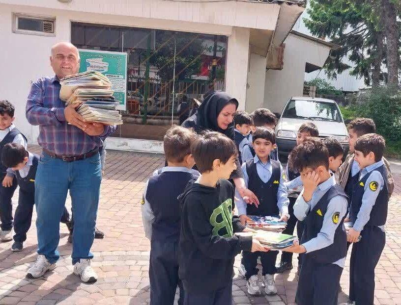 تجربهای متفاوت از کتابخوانی در مدارس نوشهر؛ کانون کتابخانههای کلاسی راهاندازی کرد