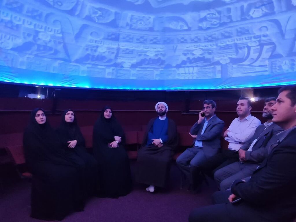 بازدید مشاور وزیر آموزش وپرورش ازمرکز نجوم و رصد خانه کانون استان ایلام