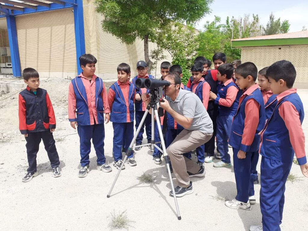 برنامه‌های اجرا شده‌ی کانون‌های شهرستان بروجن در هفته‌ی نجوم
