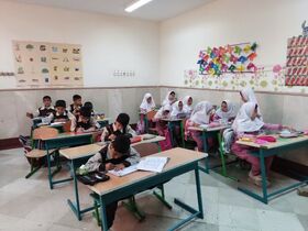 حضور مربی مسئول کانون پرورش فکری در مدارس شهر قورچی‌باشی