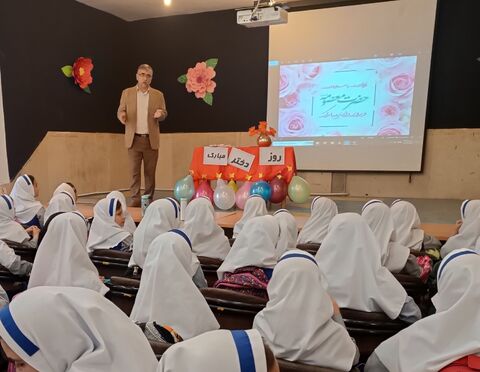 گزارش تصویری برگزاری آیین‌های دهه کرامت در مراکز فرهنگی و هنری کانون استان قزوین
