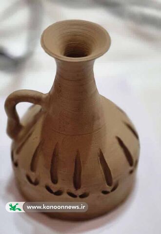 کارگاه سفالگری با چرخ چهارمحال و بختیاری